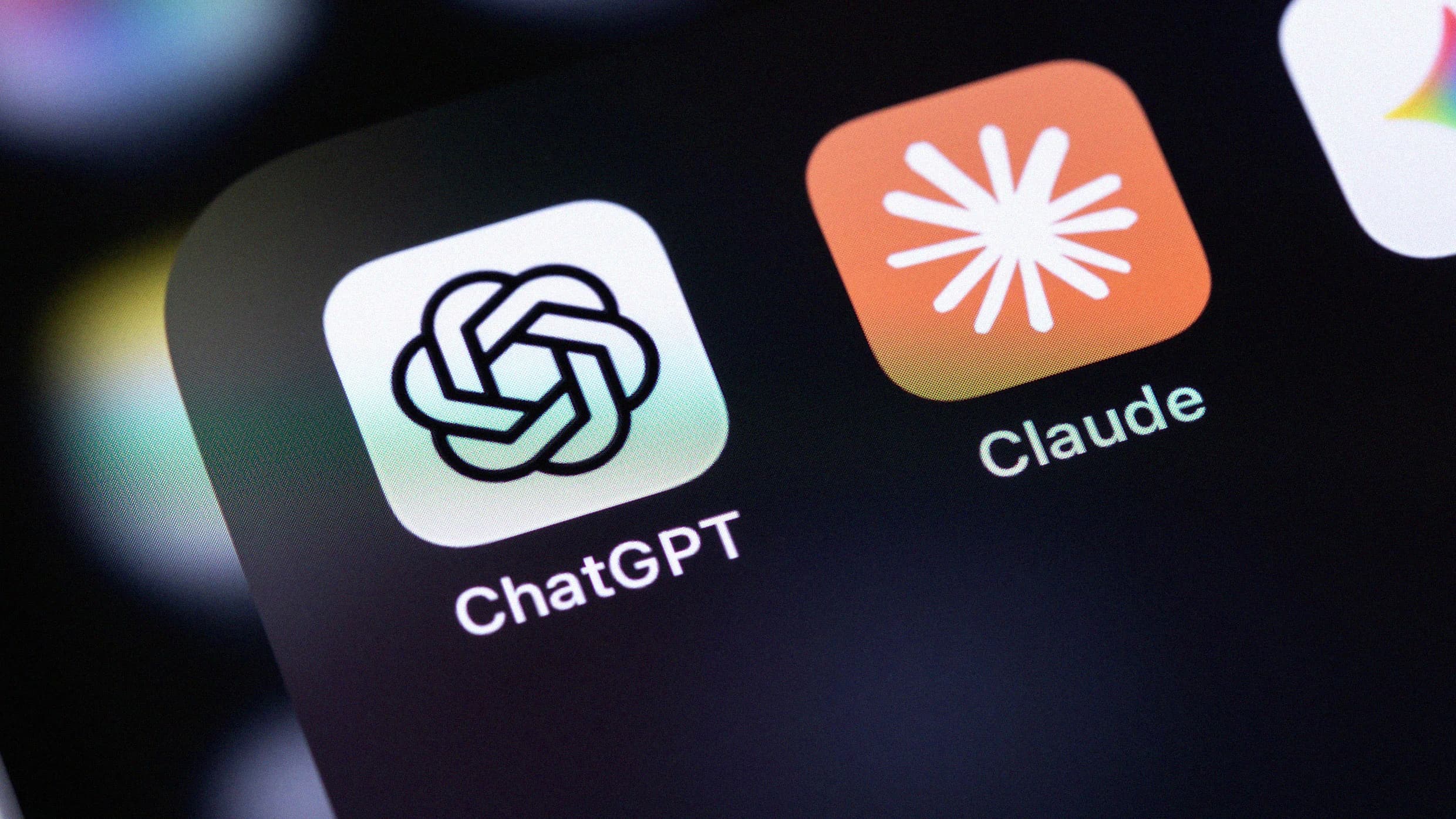 كيف تحوّل Claude وChatGPT إلى مركز قيادة رقمي لتطبيقاتك عبر MCP