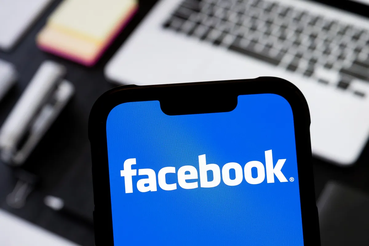 Facebook launches Seller app and free verification badge