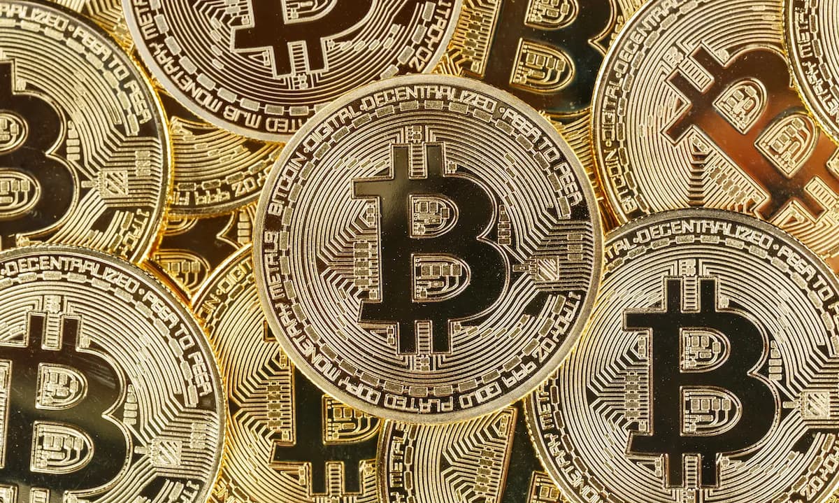 البنوك وجمعيات الائتمان تكسب ثقة العملاء في العملات الرقمية بالتثقيف لا بالبيع