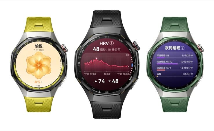 ساعة Huawei Watch GT 7 Pro من الخلف تُظهر الحساسات الصحية والظهر السيراميكي